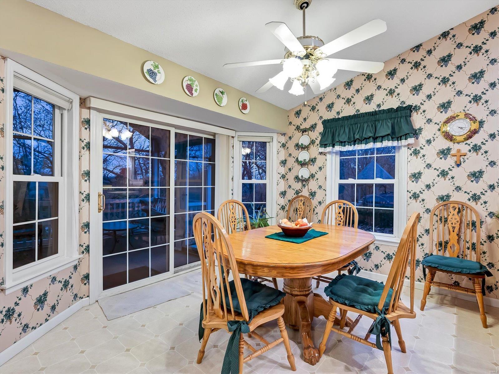 5128 Country Club Drive Property Photo 17