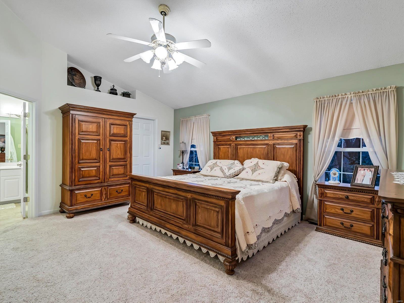 5128 Country Club Drive Property Photo 20