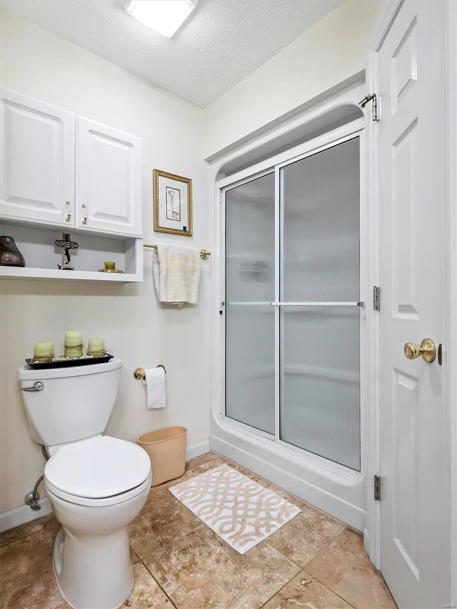 5128 Country Club Drive Property Photo 24