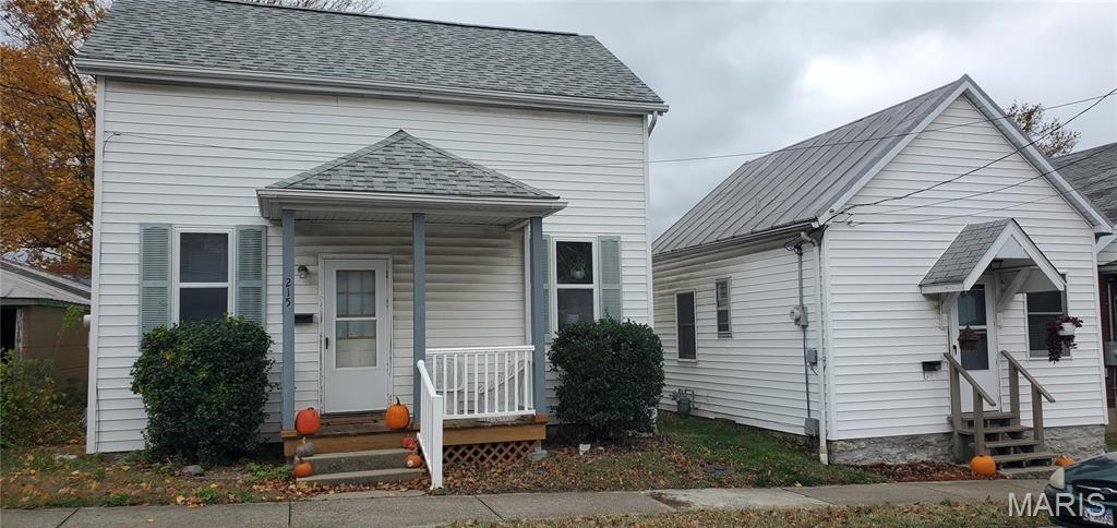 213 S Library Street Property Photo 1