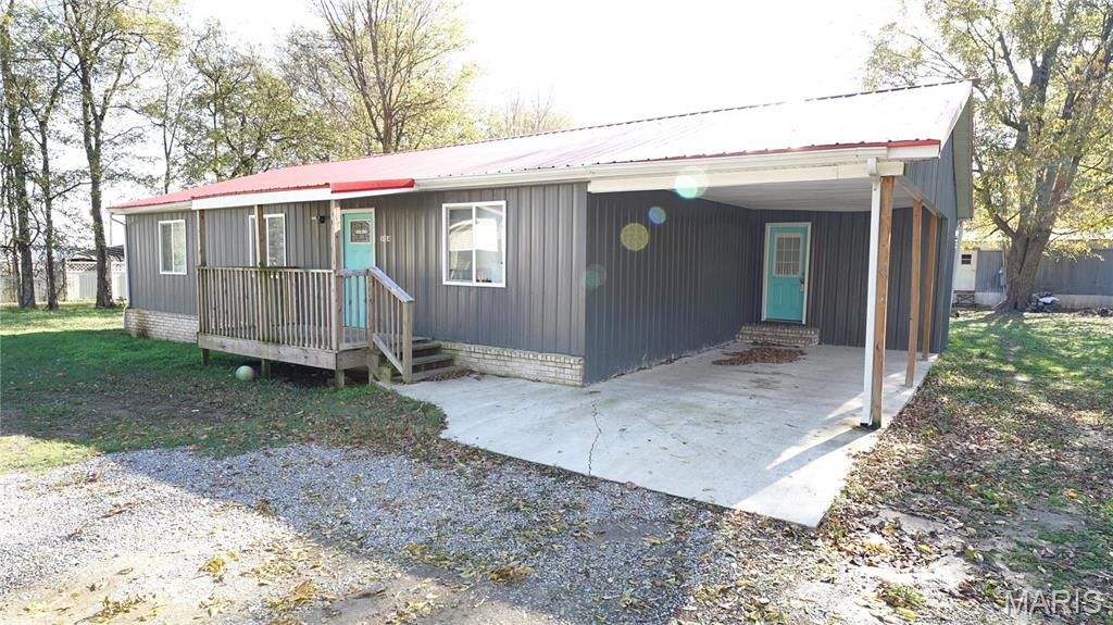 1014 S Klinkhardt St Property Photo 1