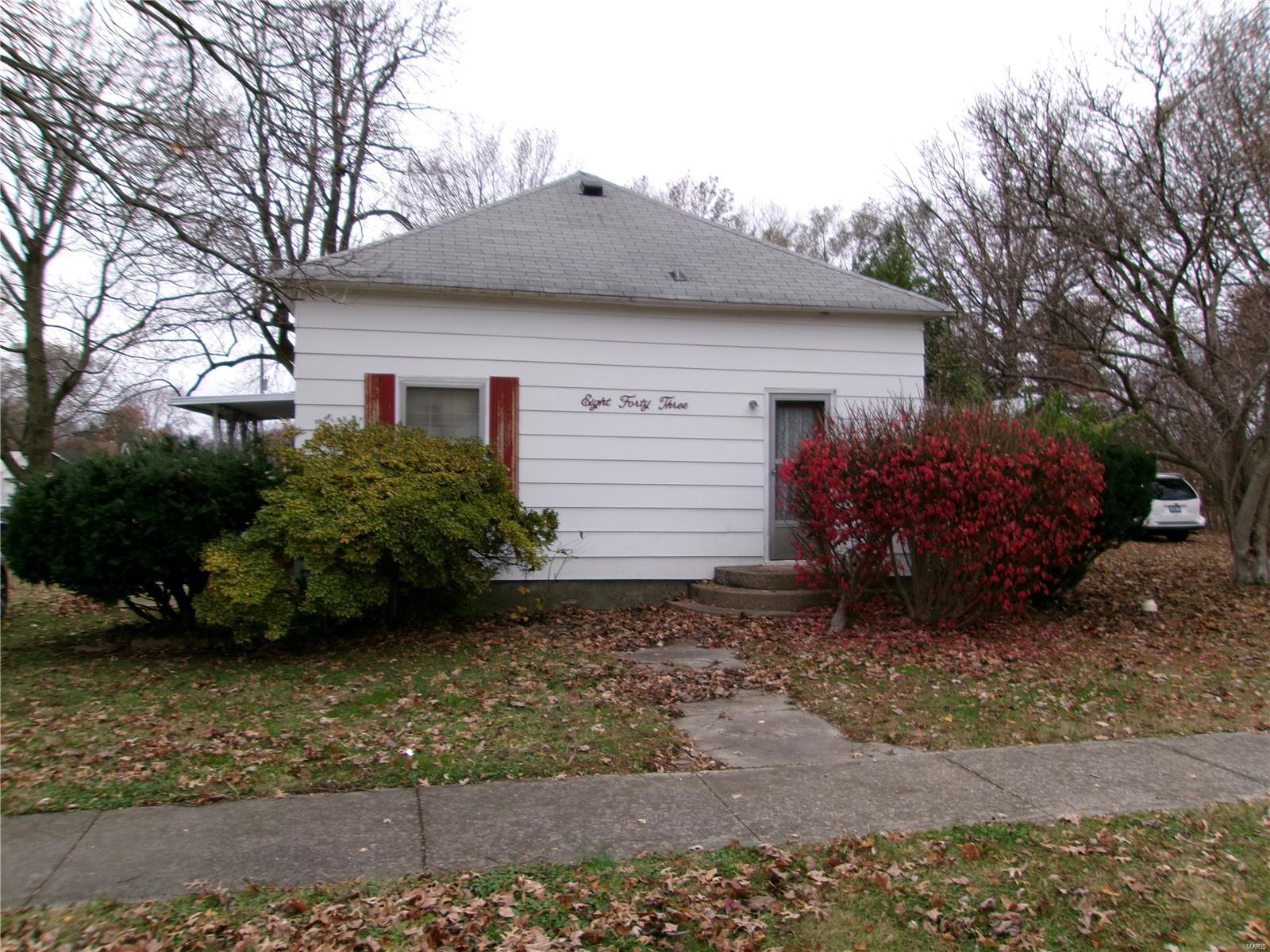 843 S Chestnut Street Property Photo 5