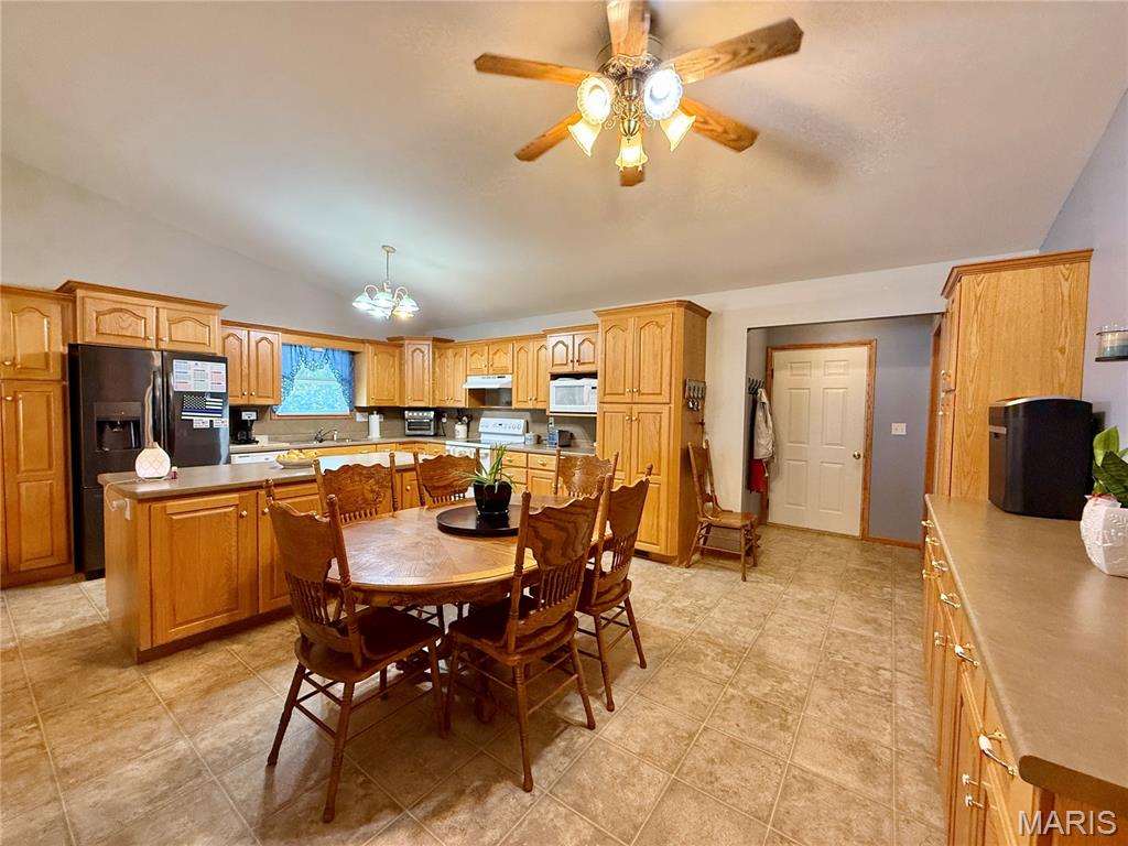 1001 Harry Avenue Property Photo 6