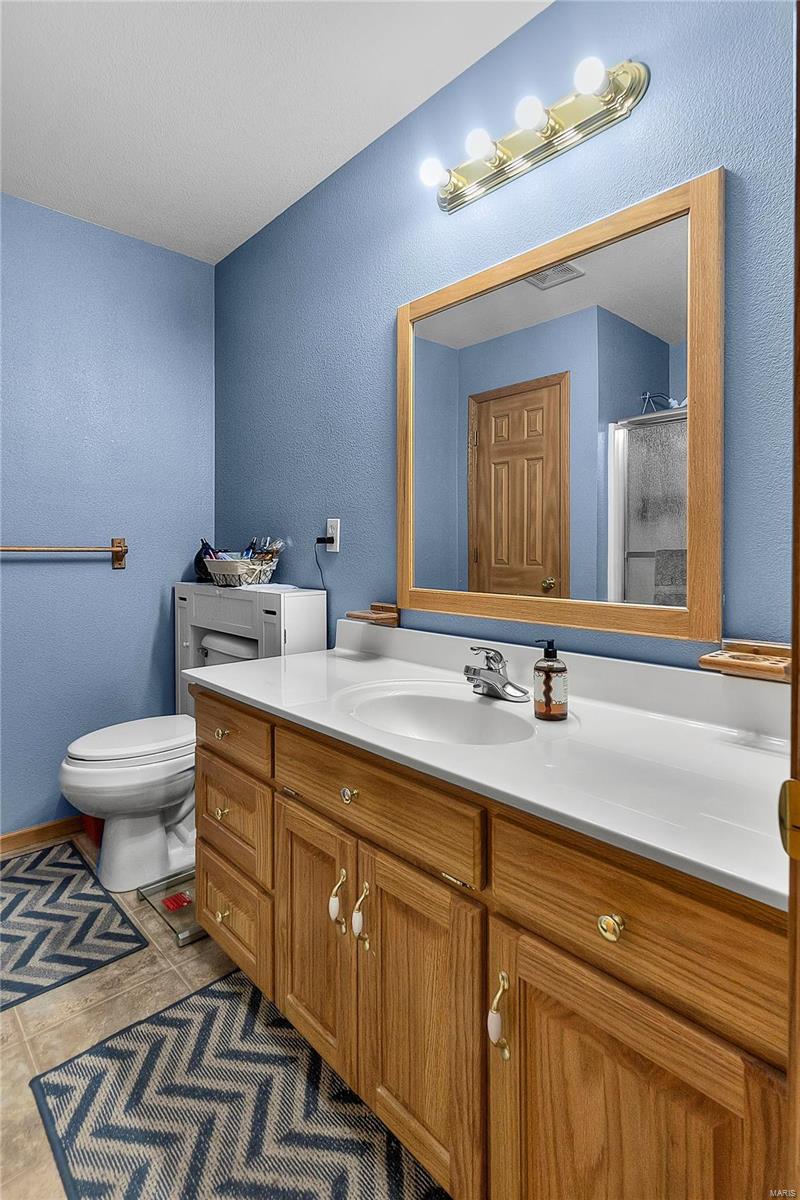 1001 Harry Avenue Property Photo 9