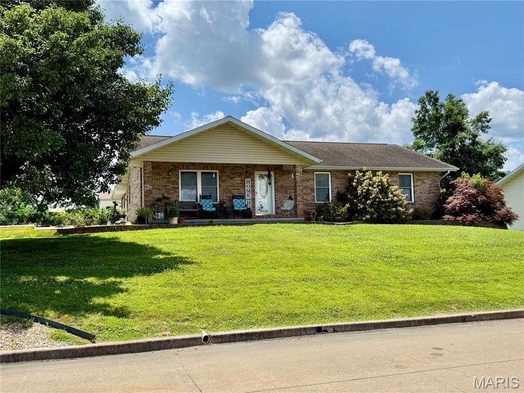 1001 Harry Avenue Property Photo 35