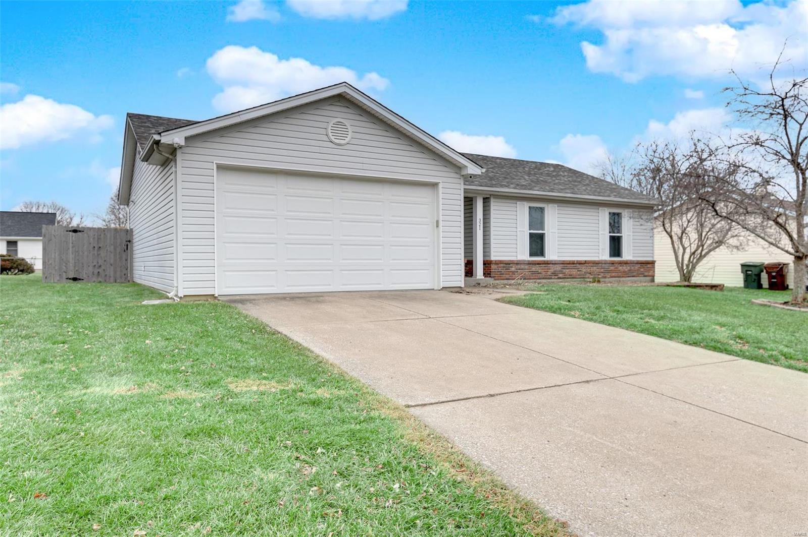 321 Atrium Ridge Court Property Photo 3