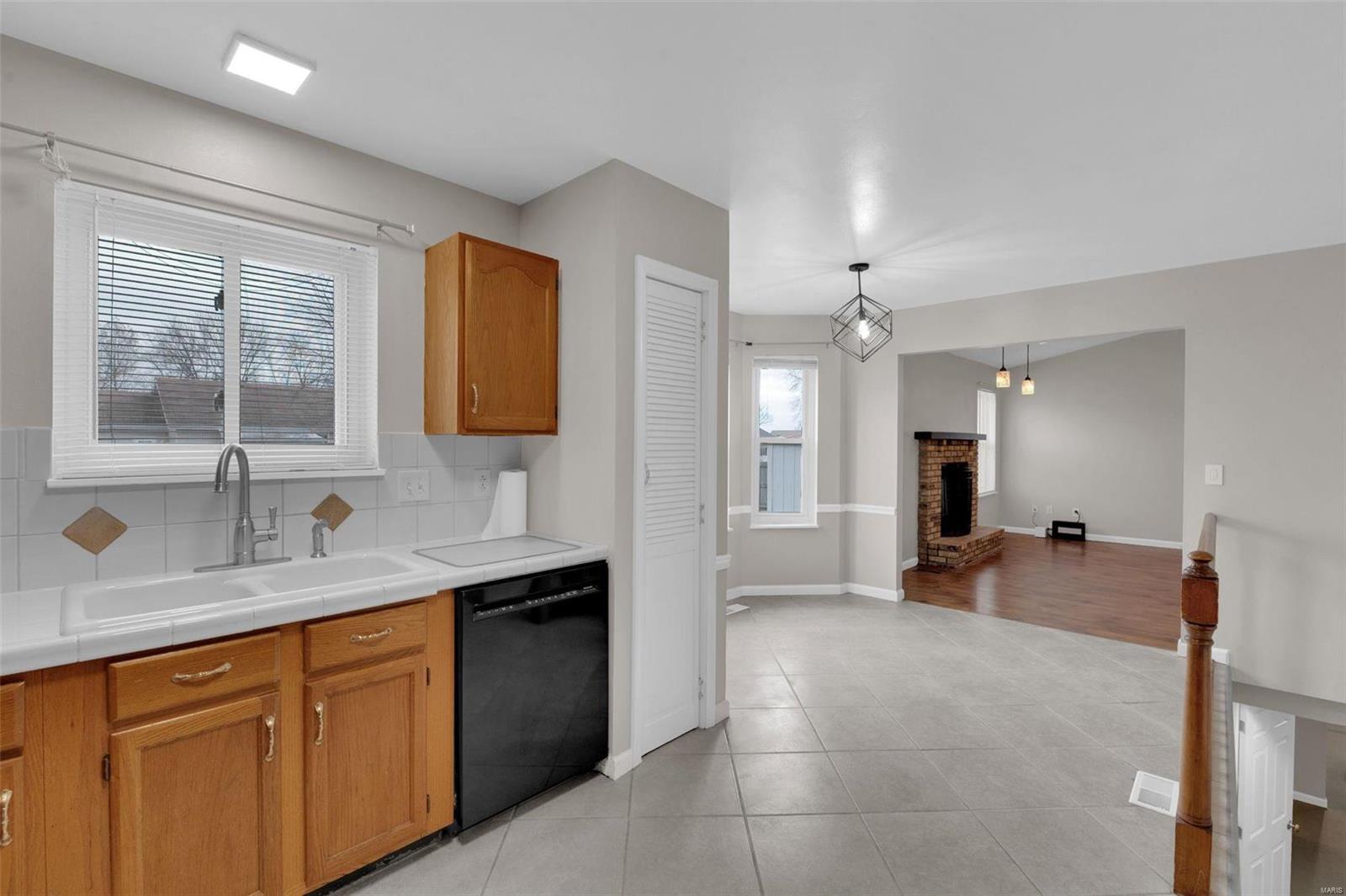 321 Atrium Ridge Court Property Photo 14