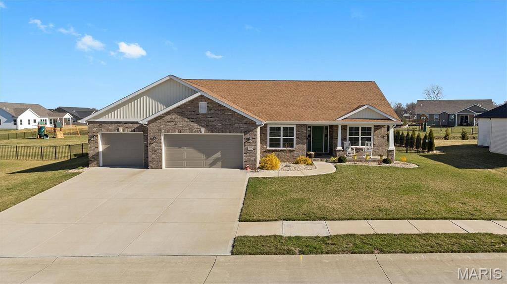 3725 Osprey Court Property Photo 1