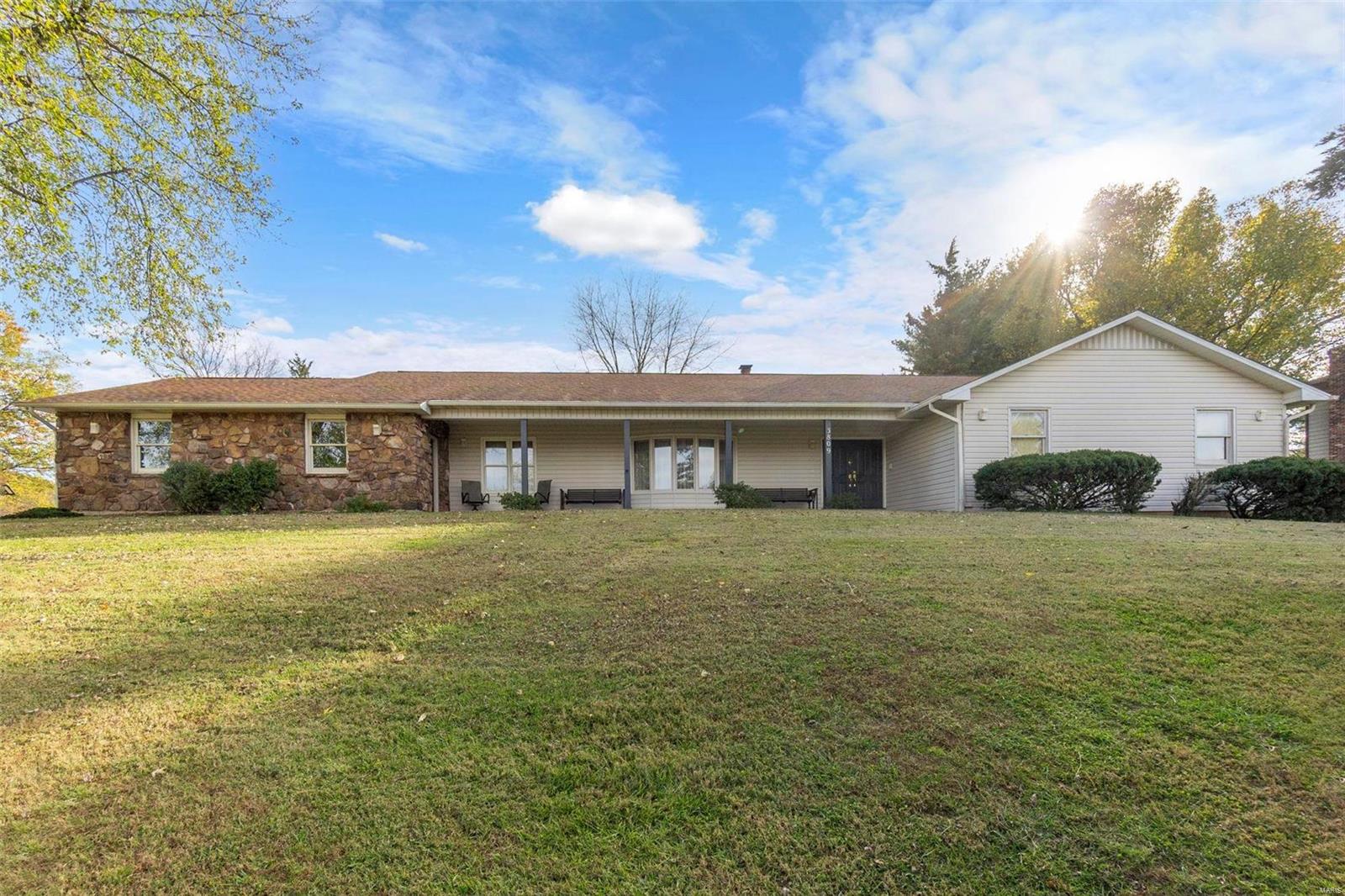3809 Carolewood Drive Property Photo 4