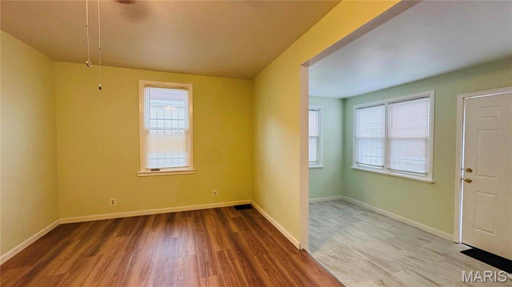 6113 Grimshaw Avenue Property Photo 4