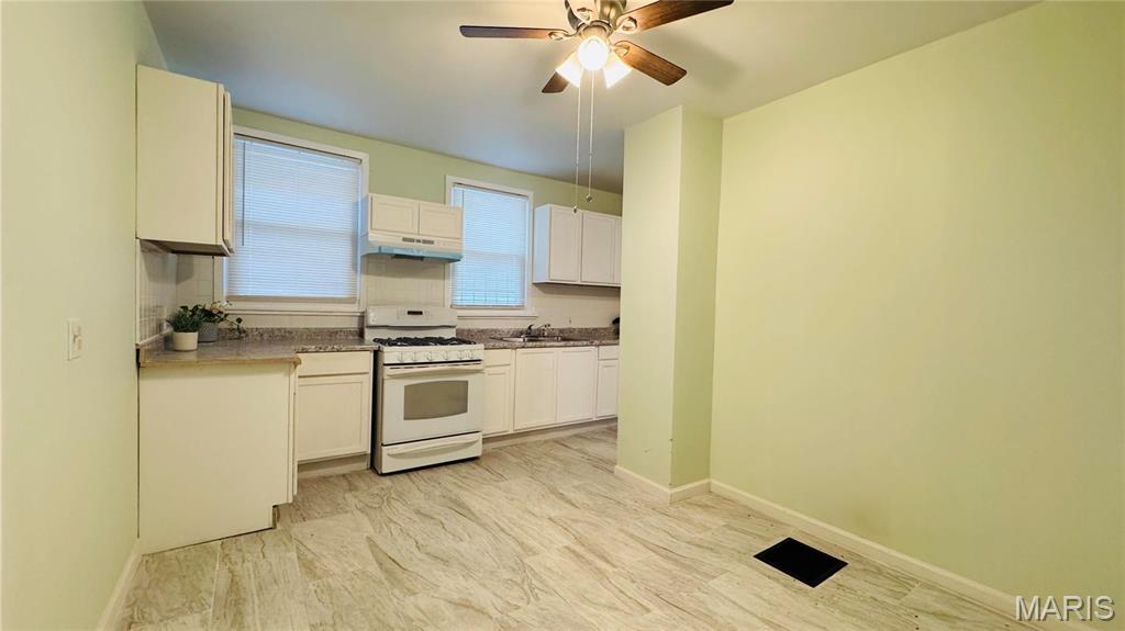 6113 Grimshaw Avenue Property Photo 9
