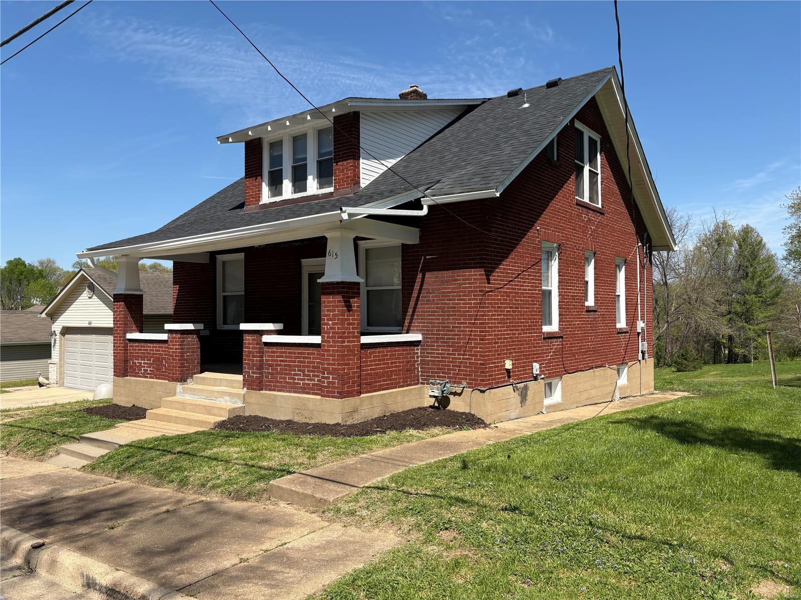 615 Horn Street Property Photo 1