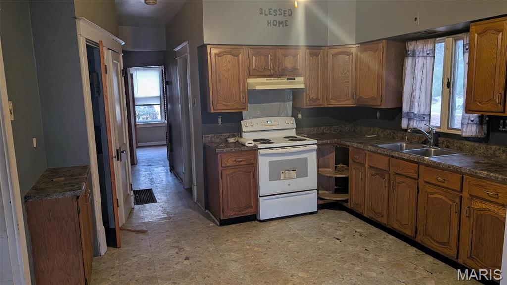 12532 Bellefontaine Road Property Photo 9