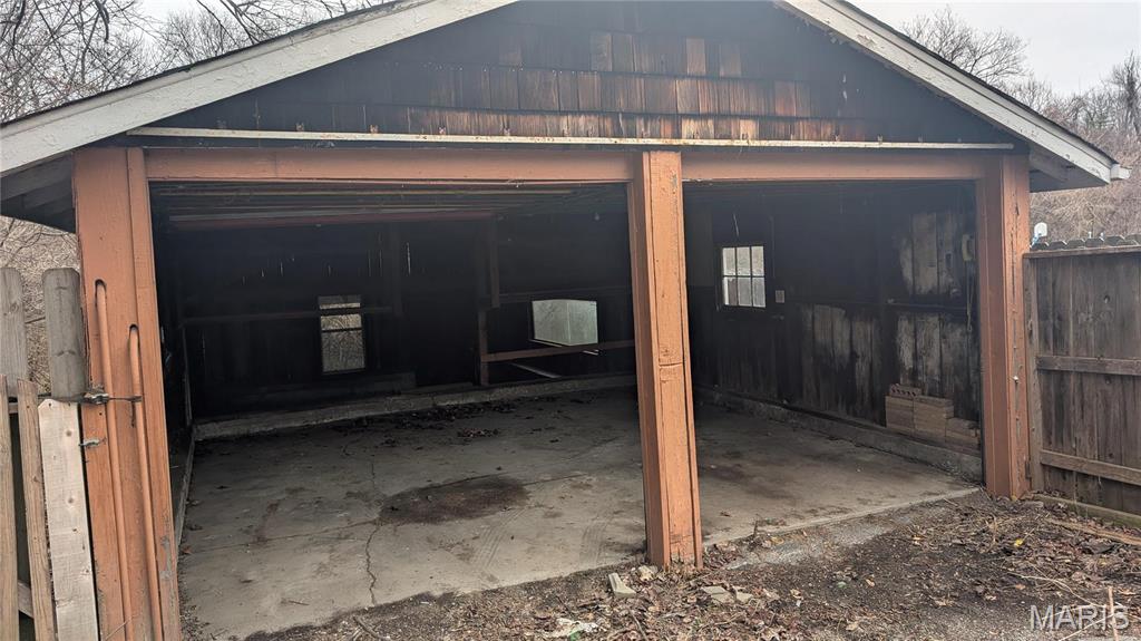 12532 Bellefontaine Road Property Photo 30