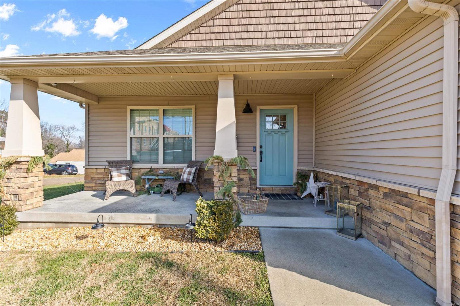302 Taylor Avenue Property Photo