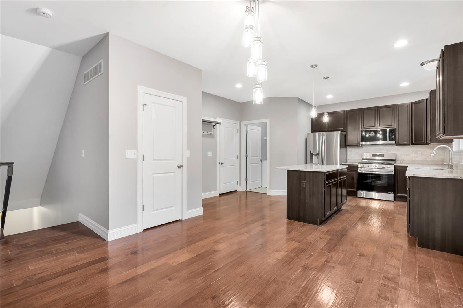 423 Hillington Drive Property Photo 13