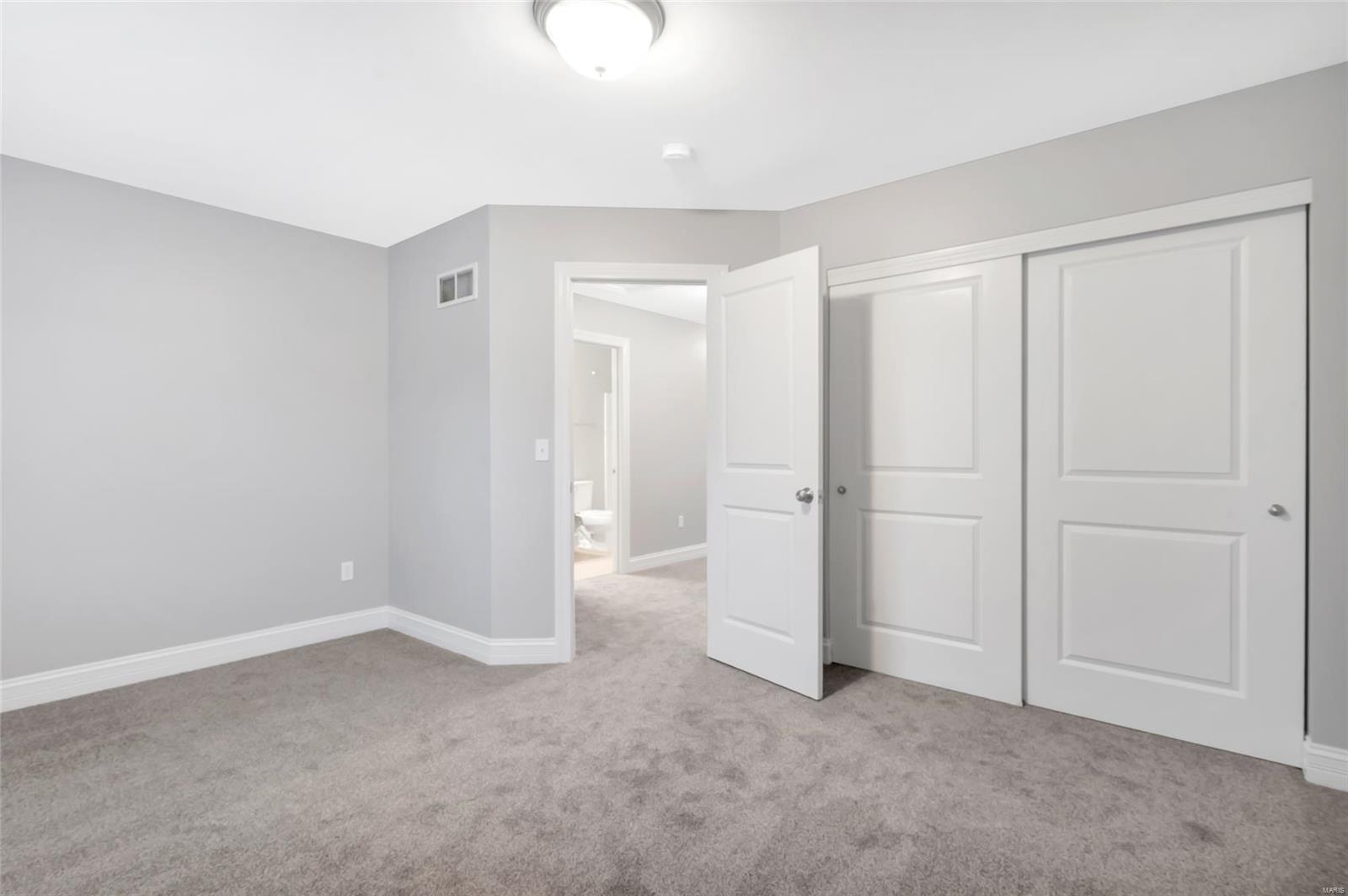 423 Hillington Drive Property Photo 30