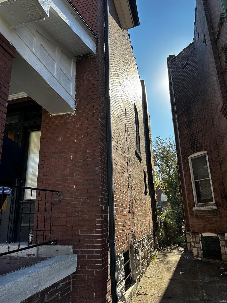 4166 Farlin Avenue Property Photo 2