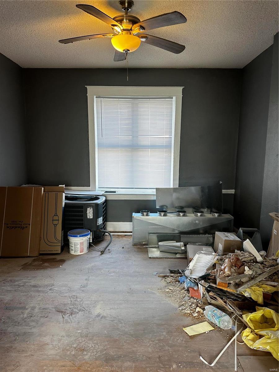 4166 Farlin Avenue Property Photo 4