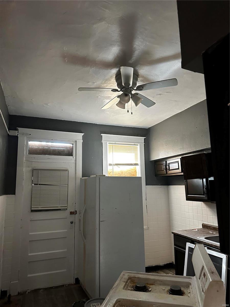 4166 Farlin Avenue Property Photo 6