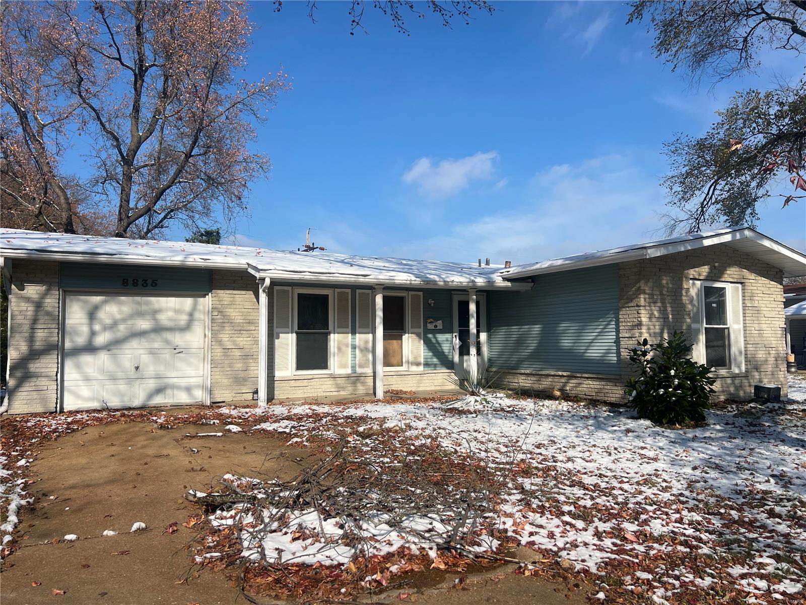 8835 Sumter Drive Property Photo 1