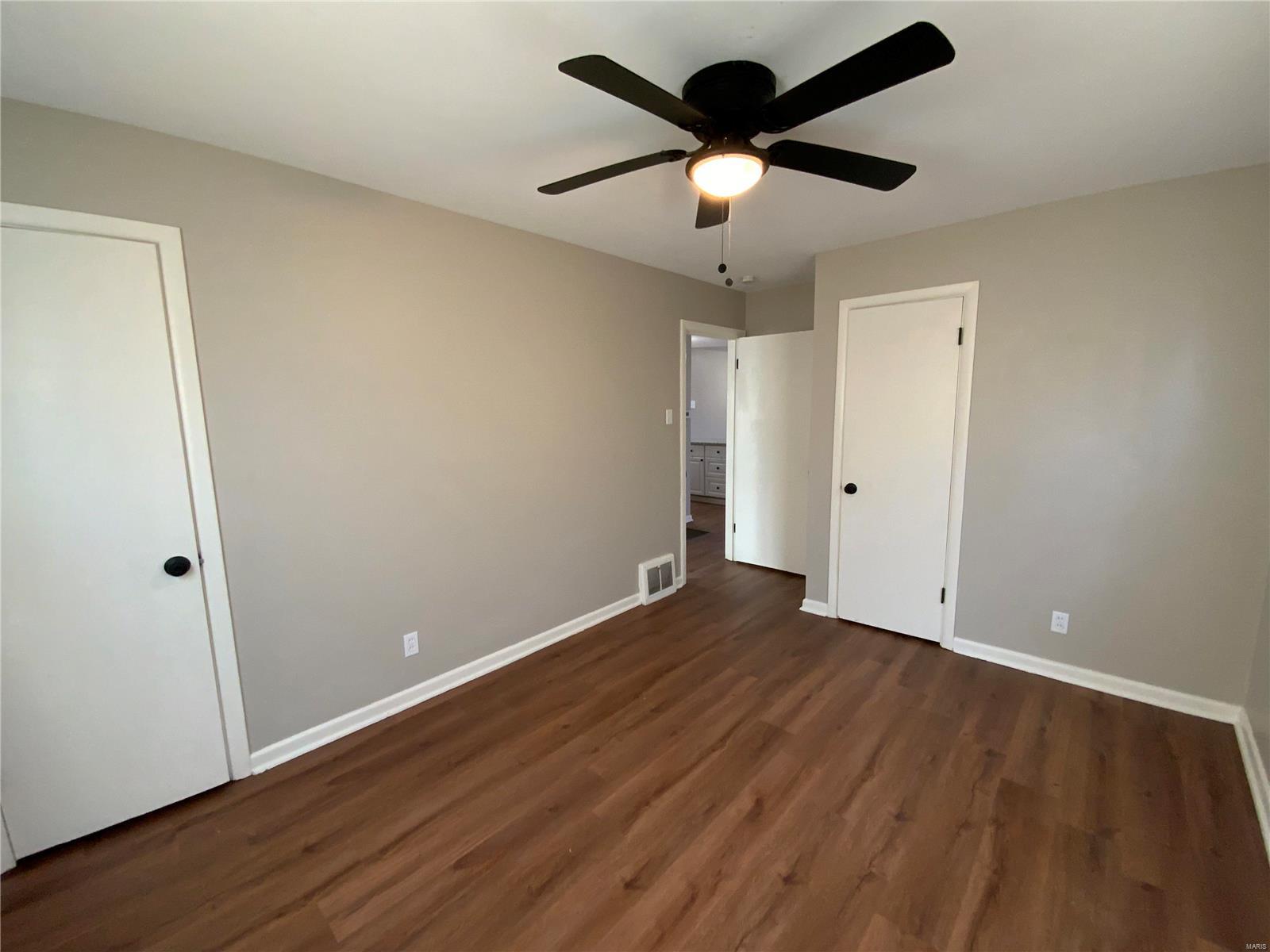9831 Eastdell Drive Property Photo 7