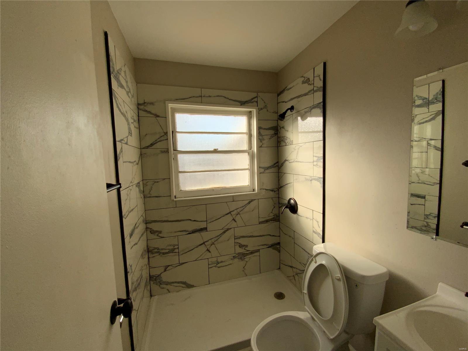 9831 Eastdell Drive Property Photo 8