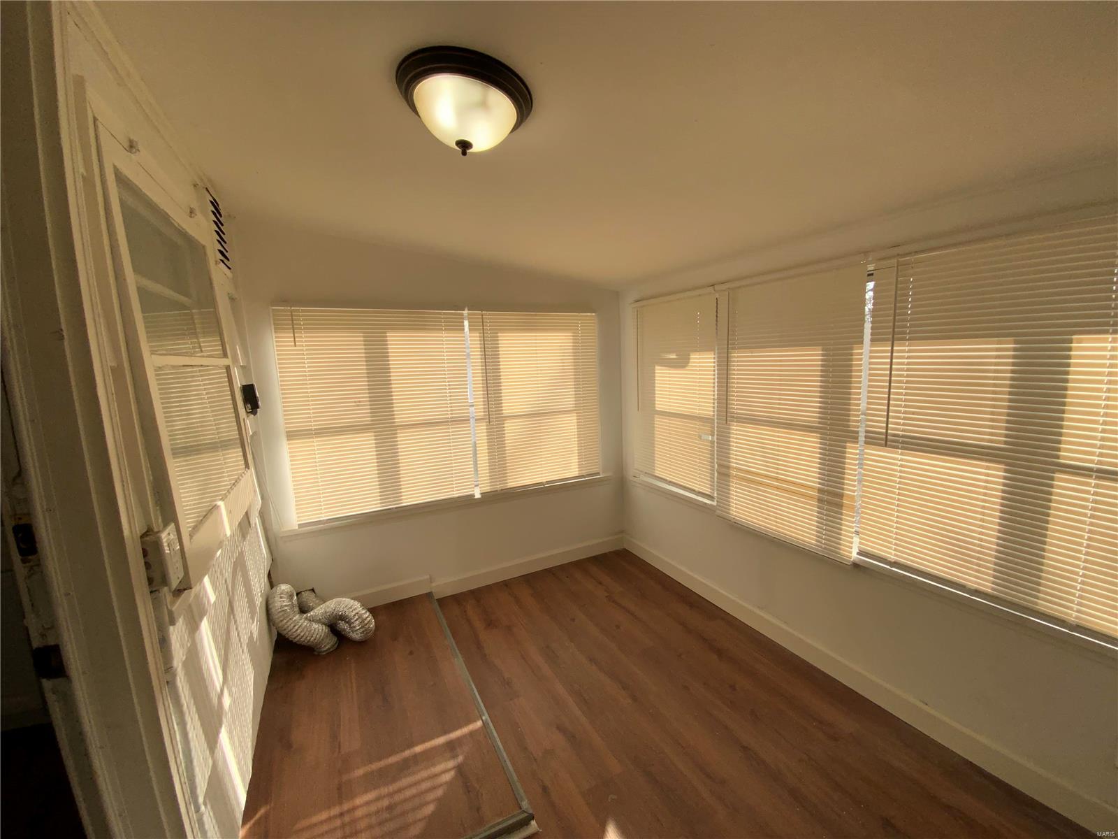 9831 Eastdell Drive Property Photo 9