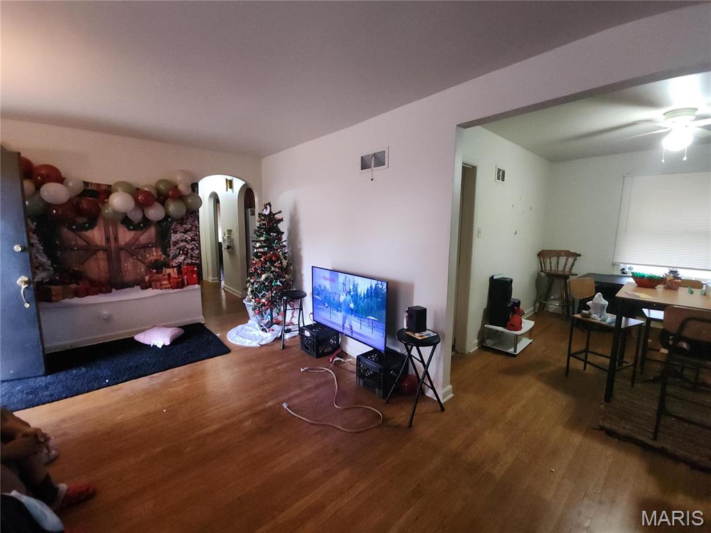 9409 Aetna Drive Property Photo 2