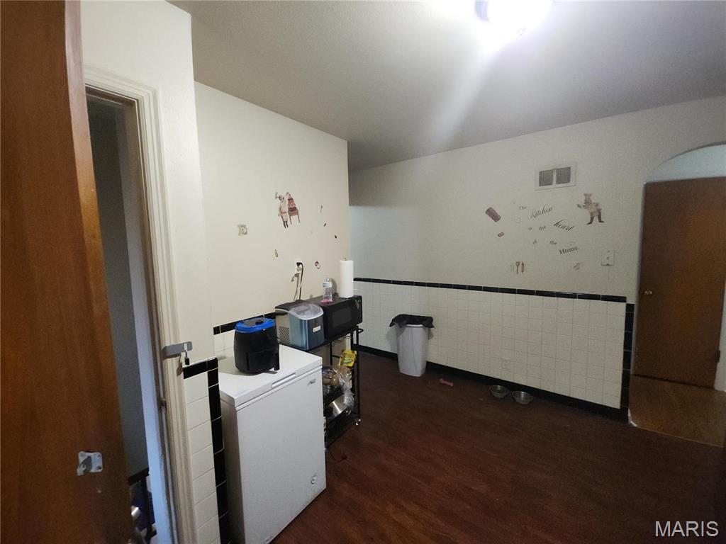9409 Aetna Drive Property Photo 6