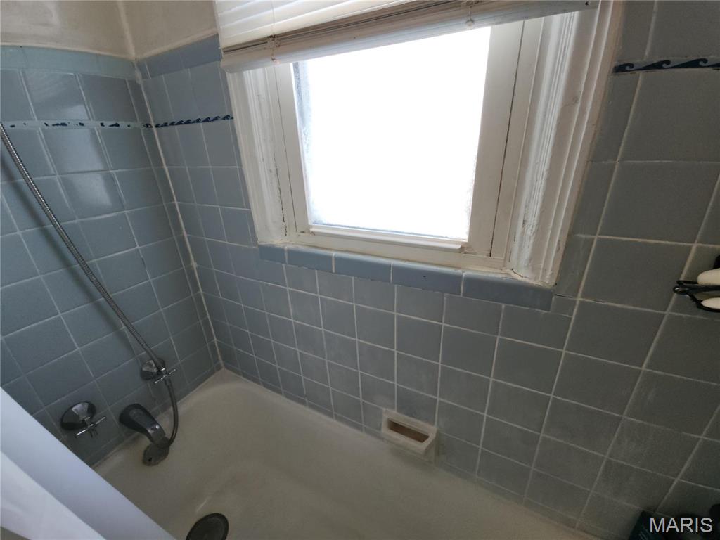 1111 Addison Drive Property Photo 9