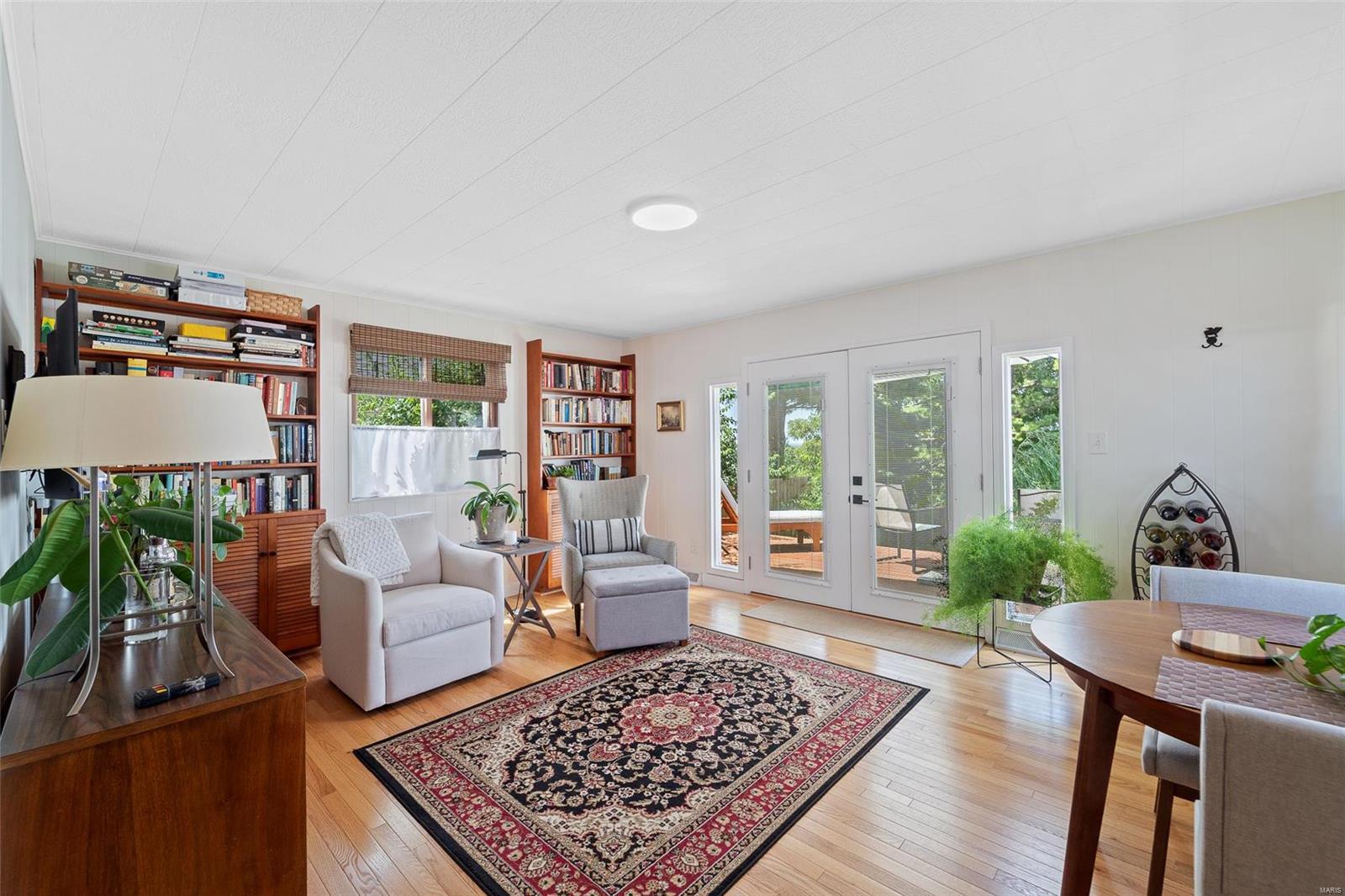 1209 W 7th Street Property Photo 8
