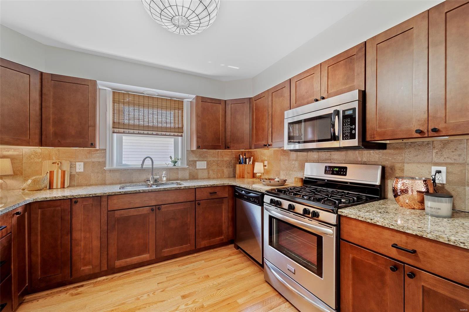 1209 W 7th Street Property Photo 10