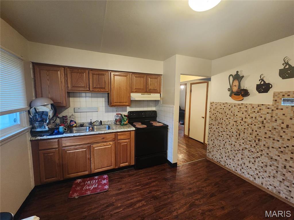 11665 Larimore Road Property Photo 4