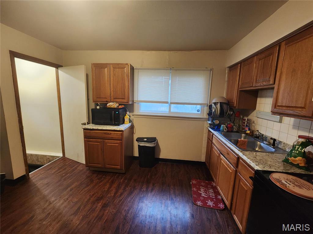 11665 Larimore Road Property Photo 5