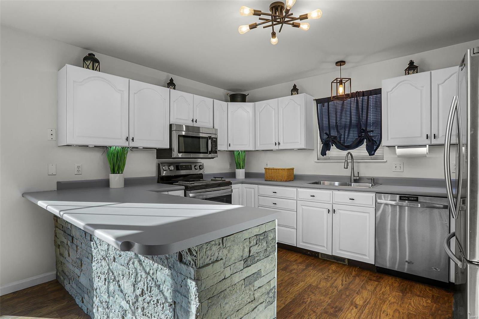 24 Emil Court Property Photo 8
