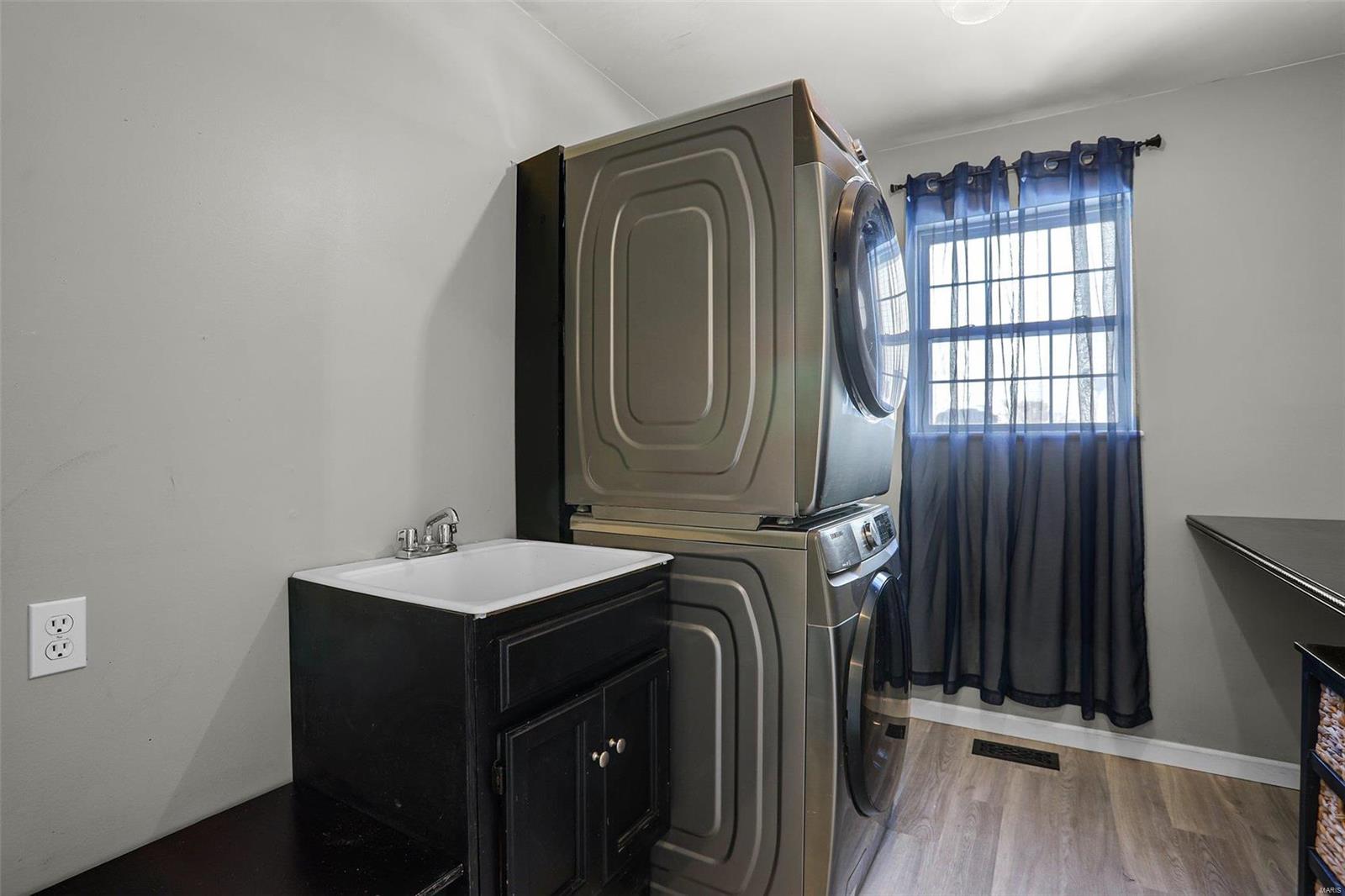 24 Emil Court Property Photo 11