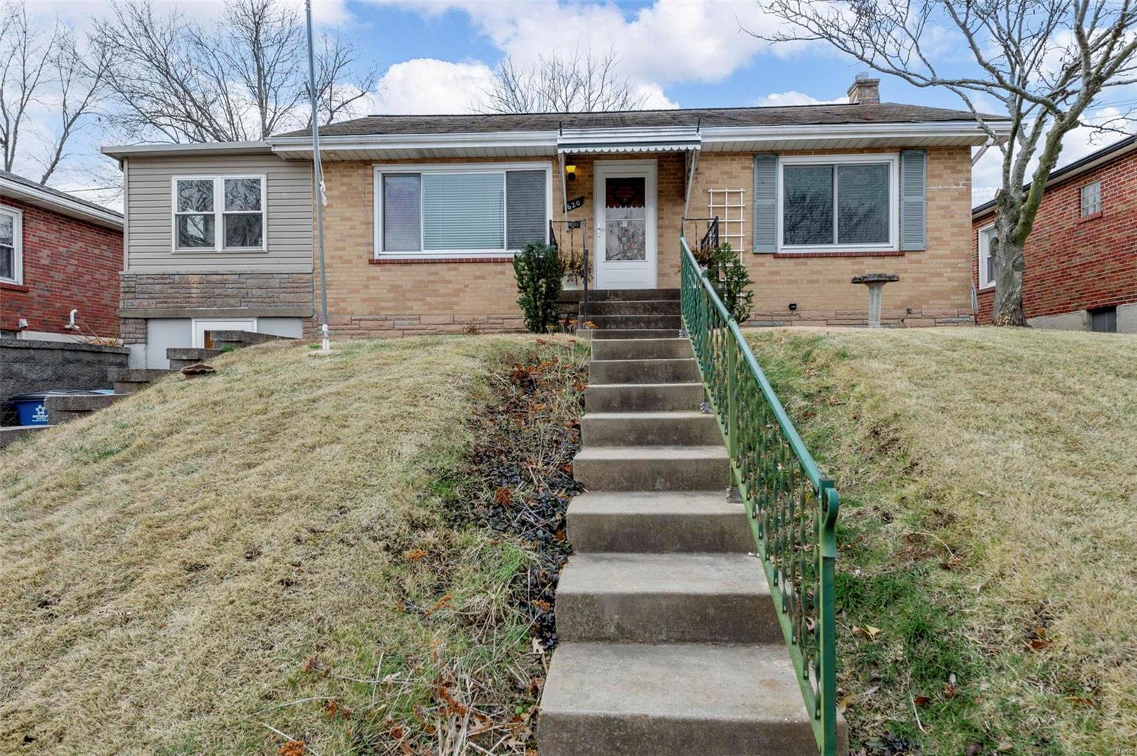 620 Morris Avenue Property Photo