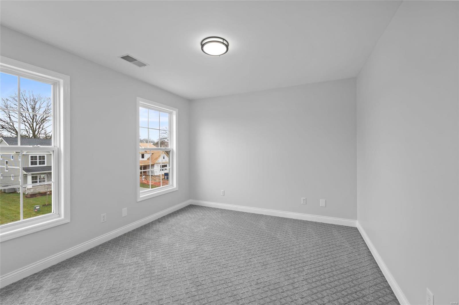 211 Midway Ave Property Photo 47