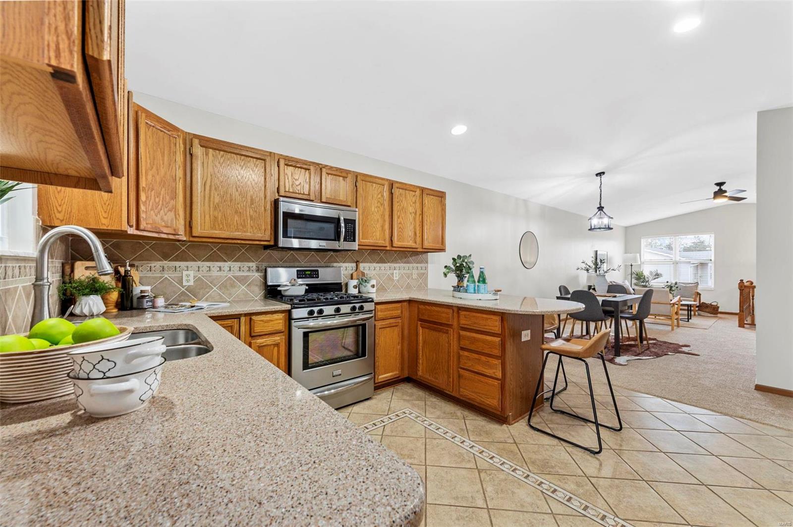2139 Berrywood Court Property Photo 8