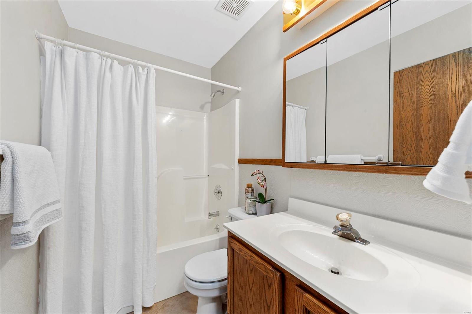 2139 Berrywood Court Property Photo 17