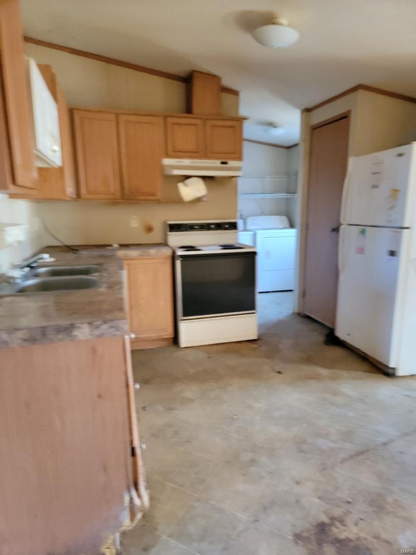 57 Woodland Lakes 32 Property Photo 5