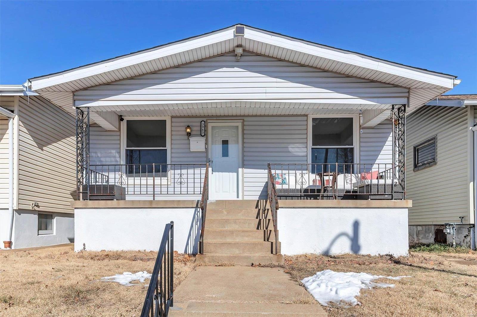 3963 Walsh Street Property Photo 1