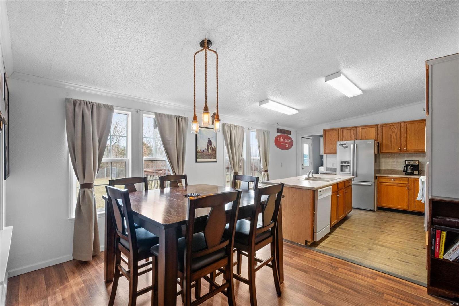 4029 E Shore Drive Property Photo 4