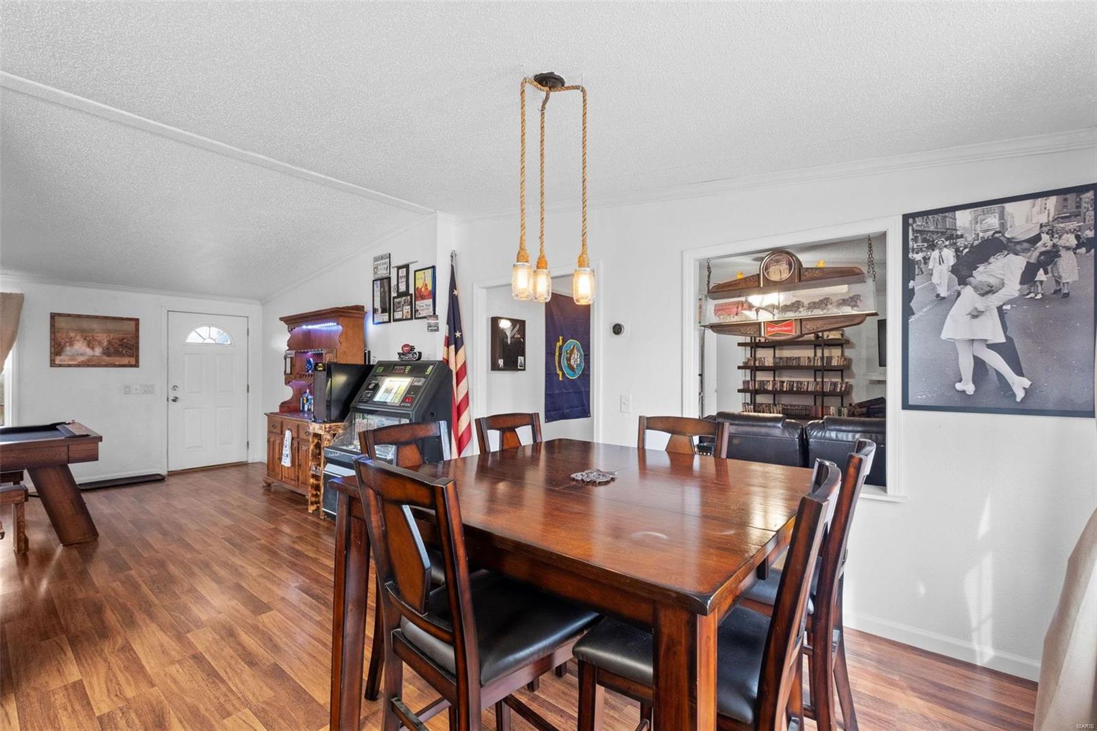 4029 E Shore Drive Property Photo 12