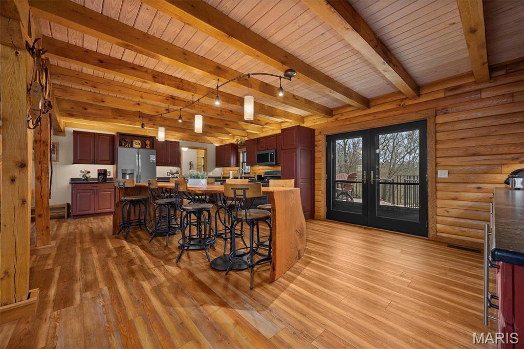 7467 Walshville Trail Property Photo 8