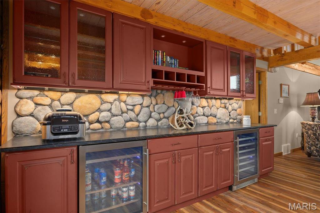 7467 Walshville Trail Property Photo 9