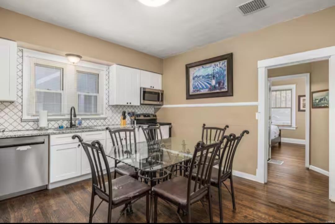 1116 Olive Street Property Photo 10