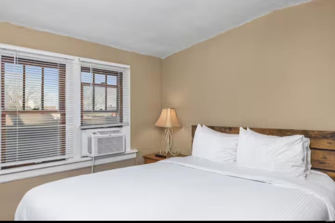 1116 Olive Street Property Photo 24