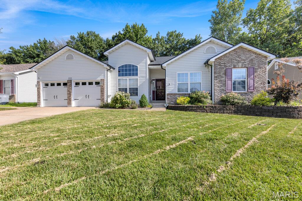 777 Diamond Pointe Court Property Photo 1